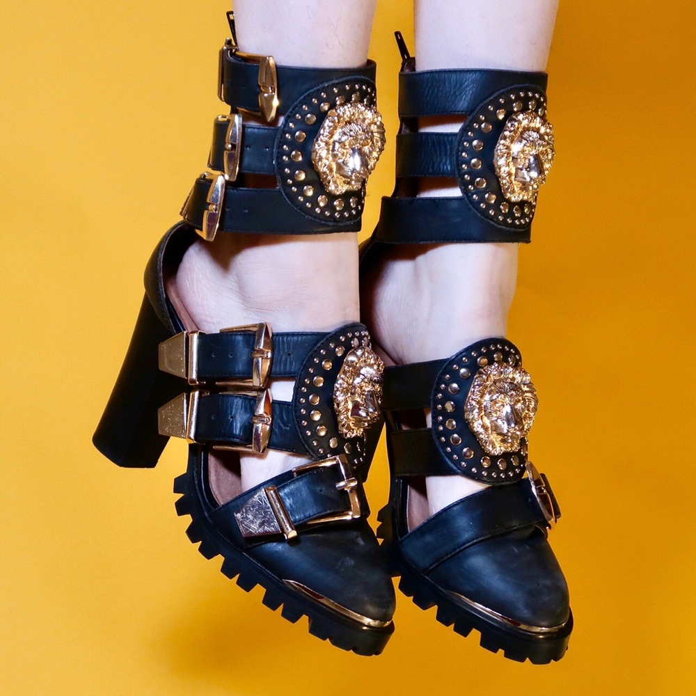 RARE Jeffrey Campbell Black Mokai Gold Lion Heels